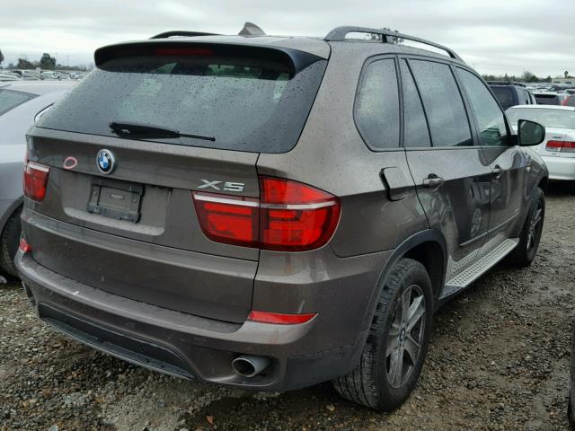 5UXZW0C55CL667760 - 2012 BMW X5 XDRIVE3 BROWN photo 4