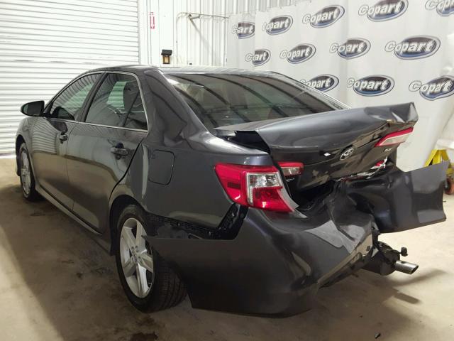 4T1BF1FK5EU851261 - 2014 TOYOTA CAMRY L GRAY photo 3