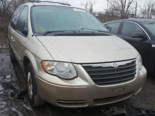 2A4GP54L36R692677 - 2006 CHRYSLER TOWN & COU GOLD photo 1