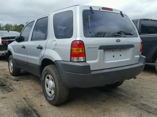 1FMCU02B04KB38367 - 2004 FORD ESCAPE XLS SILVER photo 3