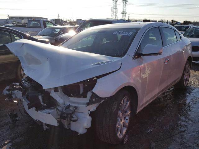 1G4GJ5E39CF152500 - 2012 BUICK LACROSSE T WHITE photo 2