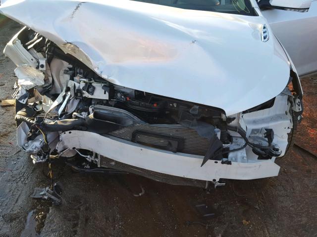1G4GJ5E39CF152500 - 2012 BUICK LACROSSE T WHITE photo 7