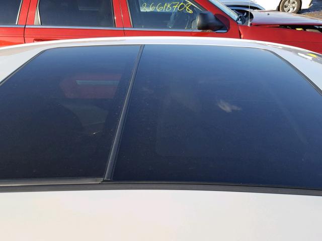 1G4GJ5E39CF152500 - 2012 BUICK LACROSSE T WHITE photo 9