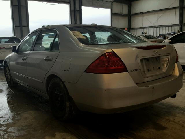 JHMCM56806C008732 - 2006 HONDA ACCORD EX SILVER photo 3