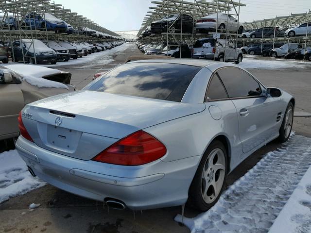 WDBSK75FX4F073712 - 2004 MERCEDES-BENZ SL 500 GRAY photo 4