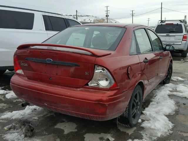 1FAFP34P01W163881 - 2001 FORD FOCUS SE RED photo 4