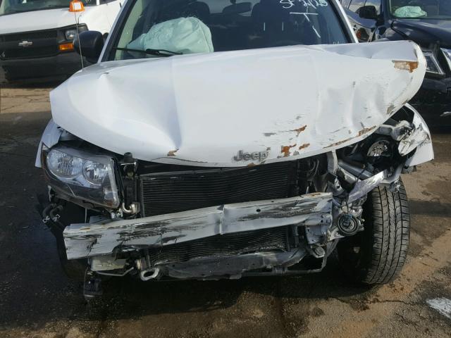 1C4NJCBA0FD124474 - 2015 JEEP COMPASS SP WHITE photo 9