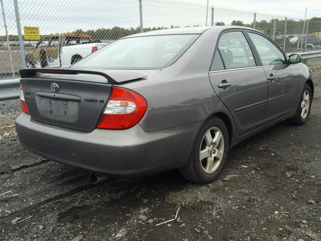 4T1BE32K03U699133 - 2003 TOYOTA CAMRY LE GRAY photo 4