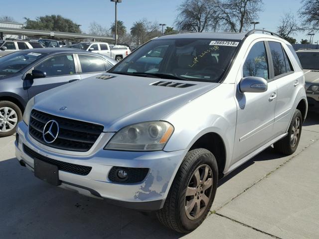 4JGBB86E56A014835 - 2006 MERCEDES-BENZ ML 350 SILVER photo 2