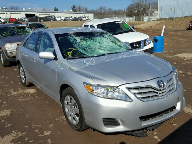 4T1BF3EK2AU568761 - 2010 TOYOTA CAMRY BASE SILVER photo 1