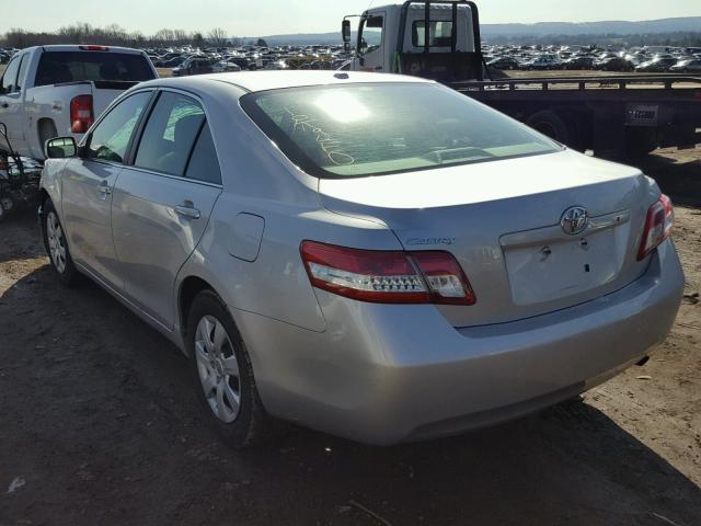 4T1BF3EK2AU568761 - 2010 TOYOTA CAMRY BASE SILVER photo 3