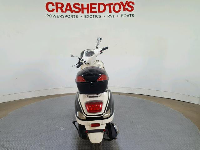 L9NTELCL9C1000097 - 2012 TAOT SCOOTER TWO TONE photo 7