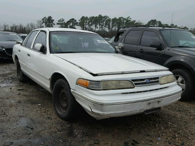 2FALP71W7VX212350 - 1997 FORD CROWN VICT WHITE photo 1