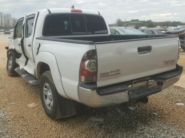 5TFJU4GN0EX062899 - 2014 TOYOTA TACOMA DOU WHITE photo 3