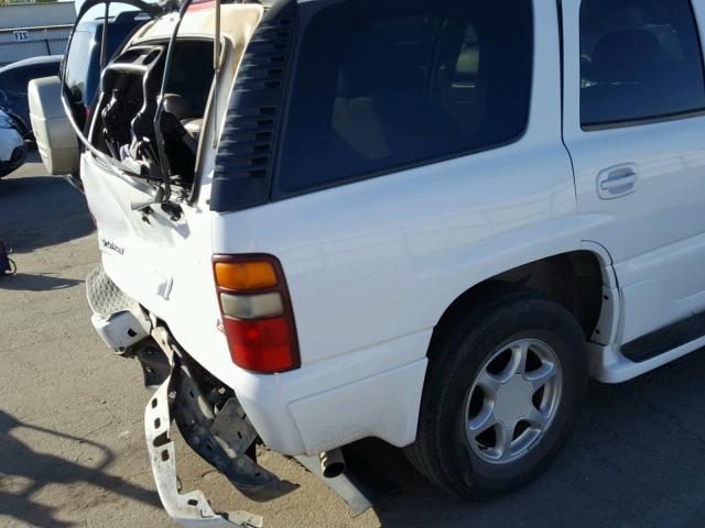 1GKEK63U03J211784 - 2003 GMC YUKON DENA WHITE photo 9