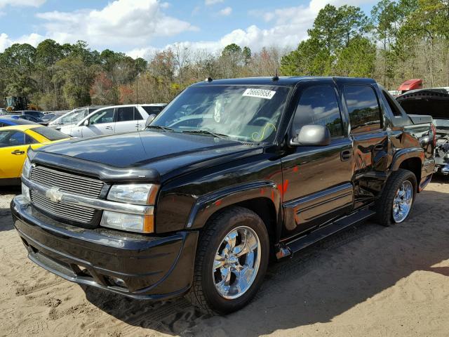 3GNEC12T84G113200 - 2004 CHEVROLET AVALANCHE BLACK photo 2