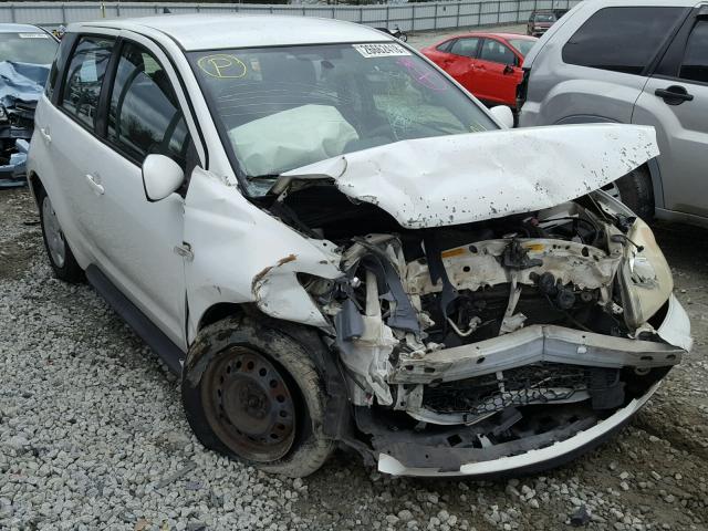 JTKKT624540069316 - 2004 TOYOTA SCION XA WHITE photo 1