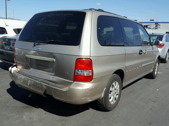 KNDUP131446530174 - 2004 KIA SEDONA EX BROWN photo 4