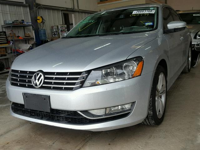 1VWCS7A31FC060799 - 2015 VOLKSWAGEN PASSAT SEL SILVER photo 2