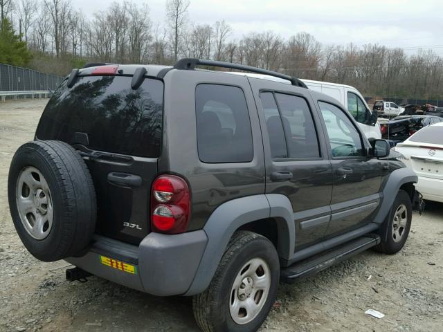 1J4GL48K95W575862 - 2005 JEEP LIBERTY SP GRAY photo 4