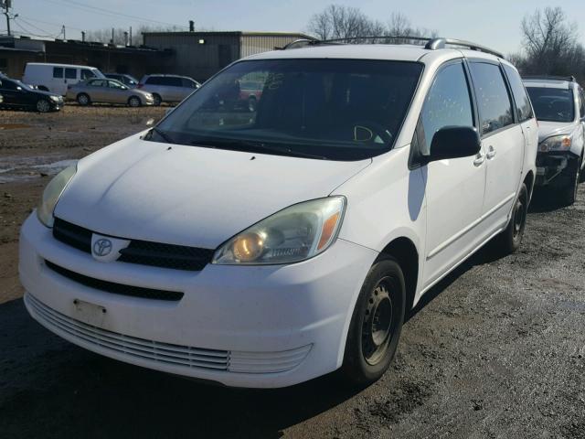 5TDZA23C64S053391 - 2004 TOYOTA SIENNA CE WHITE photo 2