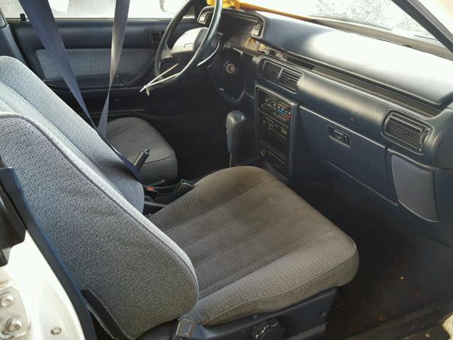 JT2SV21E8K3370736 - 1989 TOYOTA CAMRY DLX WHITE photo 5