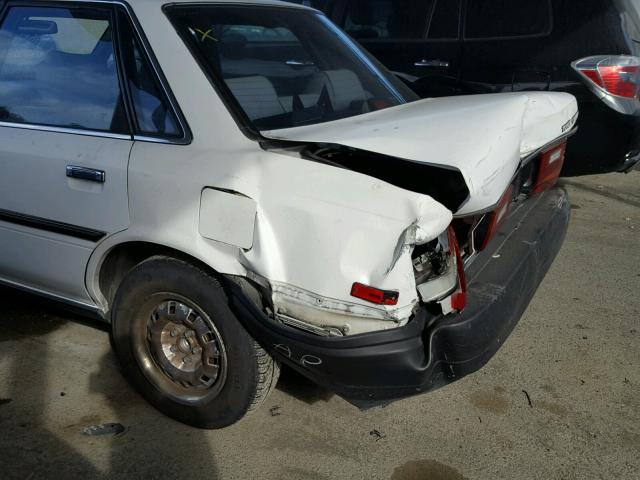 JT2SV21E8K3370736 - 1989 TOYOTA CAMRY DLX WHITE photo 9