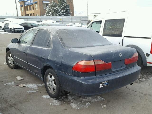 1HGCG5654WA044239 - 1998 HONDA ACCORD EX BLUE photo 3