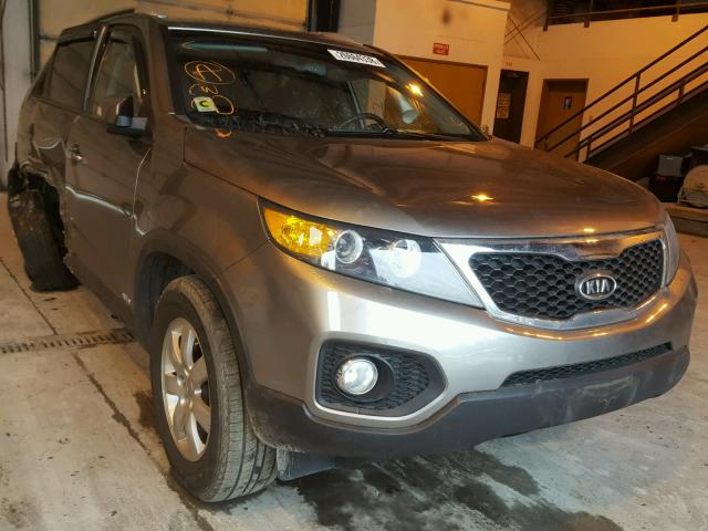 5XYKTCA62DG327780 - 2013 KIA SORENTO LX GRAY photo 1