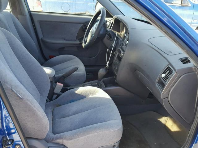 KMHDN46D95U190588 - 2005 HYUNDAI ELANTRA GL BLUE photo 5