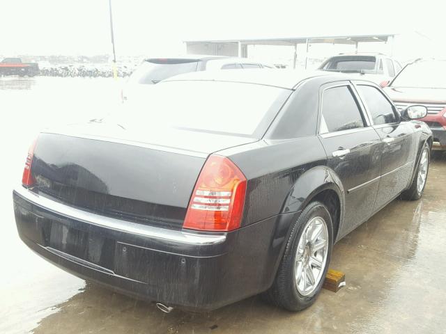 2C3AA63H55H520496 - 2005 CHRYSLER 300C BLACK photo 4