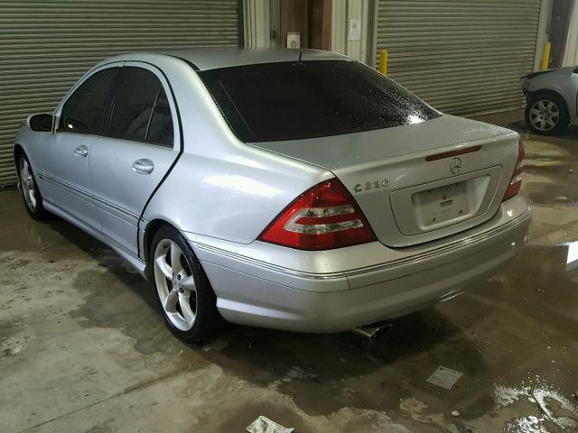 WDBRF52H46A840161 - 2006 MERCEDES-BENZ C GENERATI SILVER photo 3