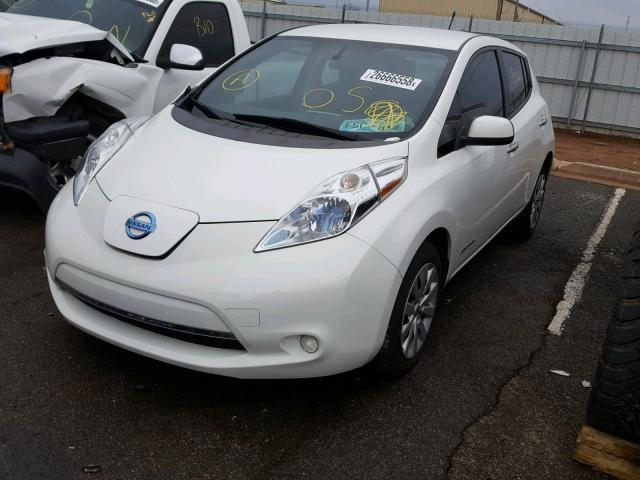 1N4AZ0CP6DC419550 - 2013 NISSAN LEAF S WHITE photo 2