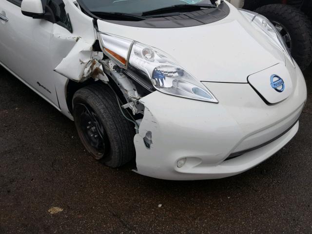 1N4AZ0CP6DC419550 - 2013 NISSAN LEAF S WHITE photo 9