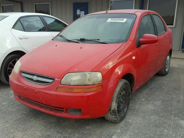 KL1TD56676B651107 - 2006 CHEVROLET AVEO BASE RED photo 2