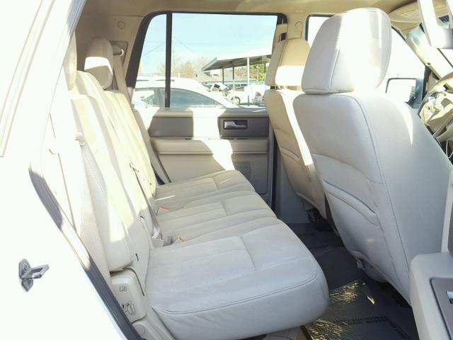 1FMFU15587LA81763 - 2007 FORD EXPEDITION WHITE photo 6