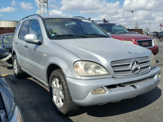 4JGAB72E7YA171281 - 2000 MERCEDES-BENZ ML 430 SILVER photo 1