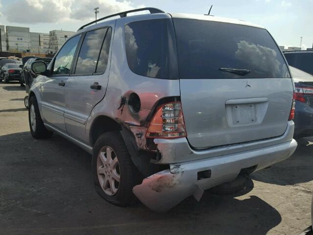 4JGAB72E7YA171281 - 2000 MERCEDES-BENZ ML 430 银色 照片 3