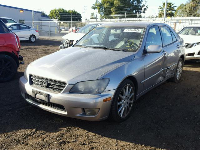 JTHBD192530073441 - 2003 LEXUS IS 300 SILVER photo 2