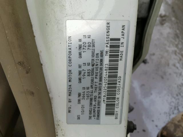 JM1BJ225420544823 - 2002 MAZDA PROTEGE DX WHITE photo 10