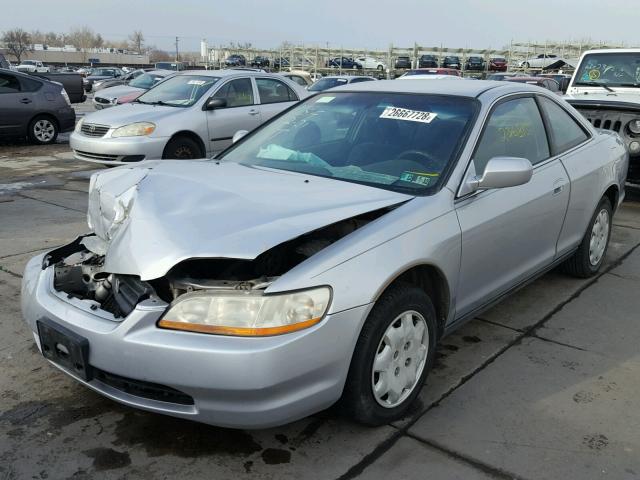 1HGCG3165YA015193 - 2000 HONDA ACCORD LX GRAY photo 2