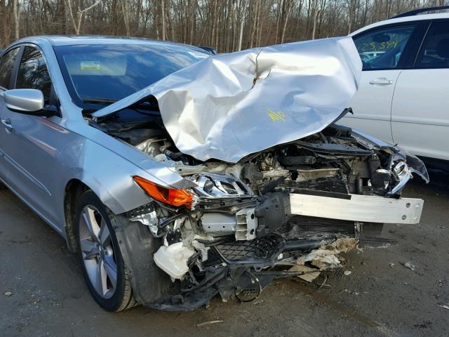19VDE1F35EE001193 - 2014 ACURA ILX 20 SILVER photo 9