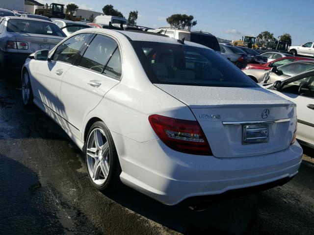 WDDGF4HB0DR250727 - 2013 MERCEDES-BENZ C 250 WHITE photo 3