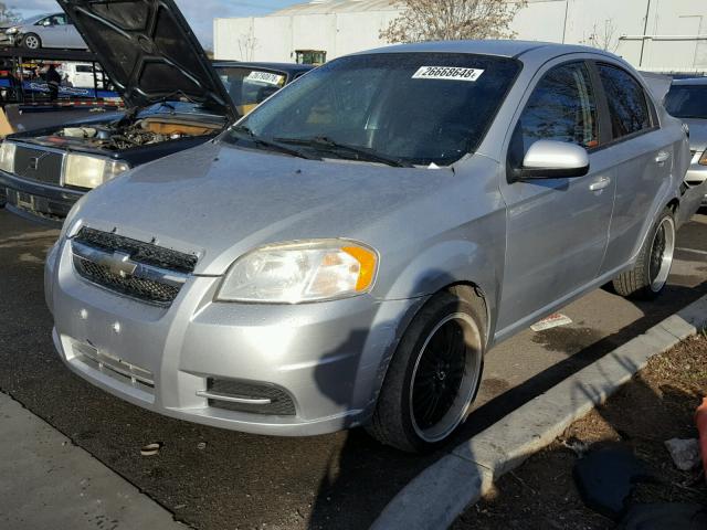 KL1TD5DE2AB107763 - 2010 CHEVROLET AVEO LS SILVER photo 2