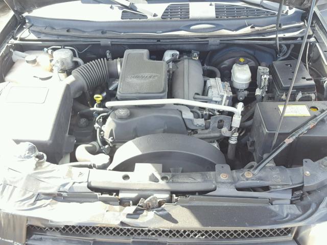 1GNES16SX56126280 - 2005 CHEVROLET TRAILBLAZE BLACK photo 7