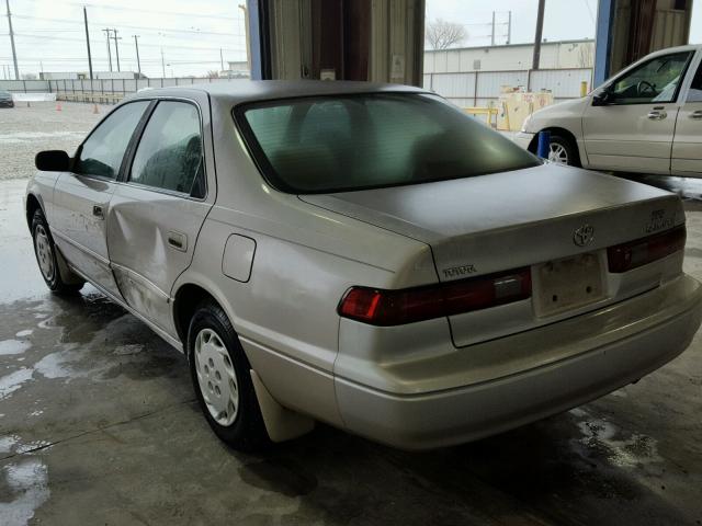 4T1BG22K5XU553921 - 1999 TOYOTA CAMRY CE TAN photo 3