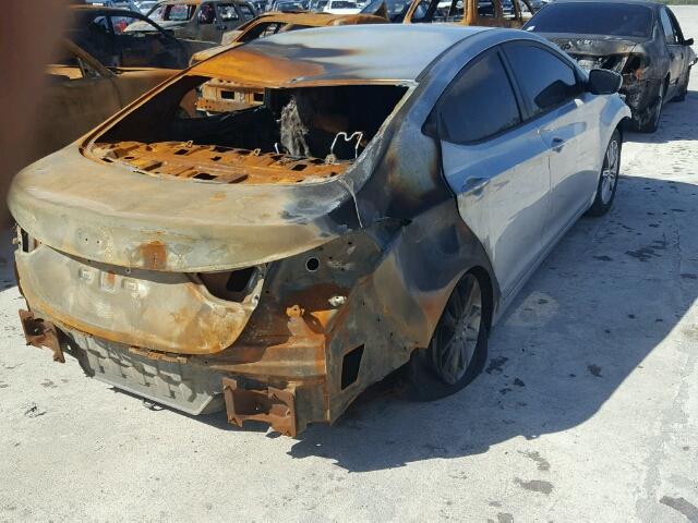 5NPDH4AE3EH494389 - 2014 HYUNDAI ELANTRA SE BURN photo 4