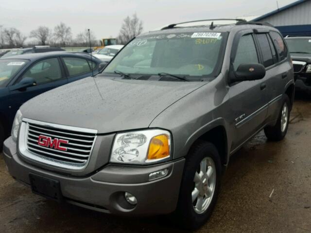 1GKDT13S262351411 - 2006 GMC ENVOY GRAY photo 2