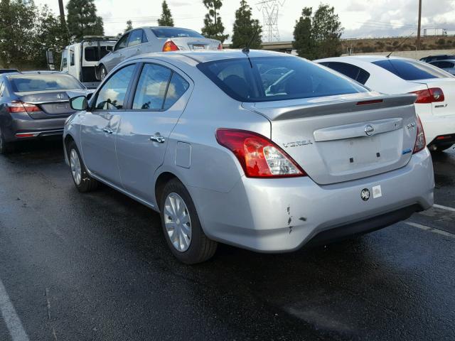 3N1CN7AP9GL870249 - 2016 NISSAN VERSA S SILVER photo 3