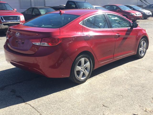 KMHDH4AE6DU011543 - 2013 HYUNDAI ELANTRA GL RED photo 4